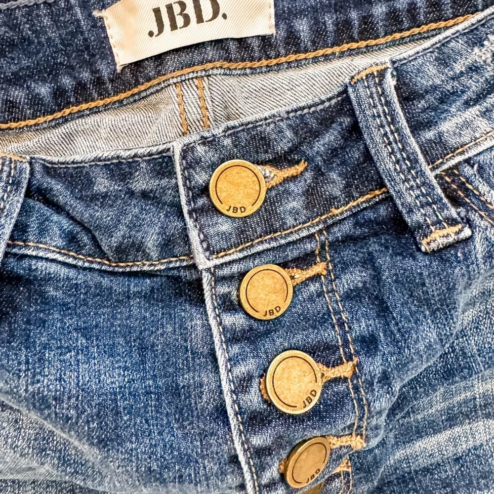 Women’s Just Black Denim Distressed Denim Shorts - Size Small - Picture 3 of 3